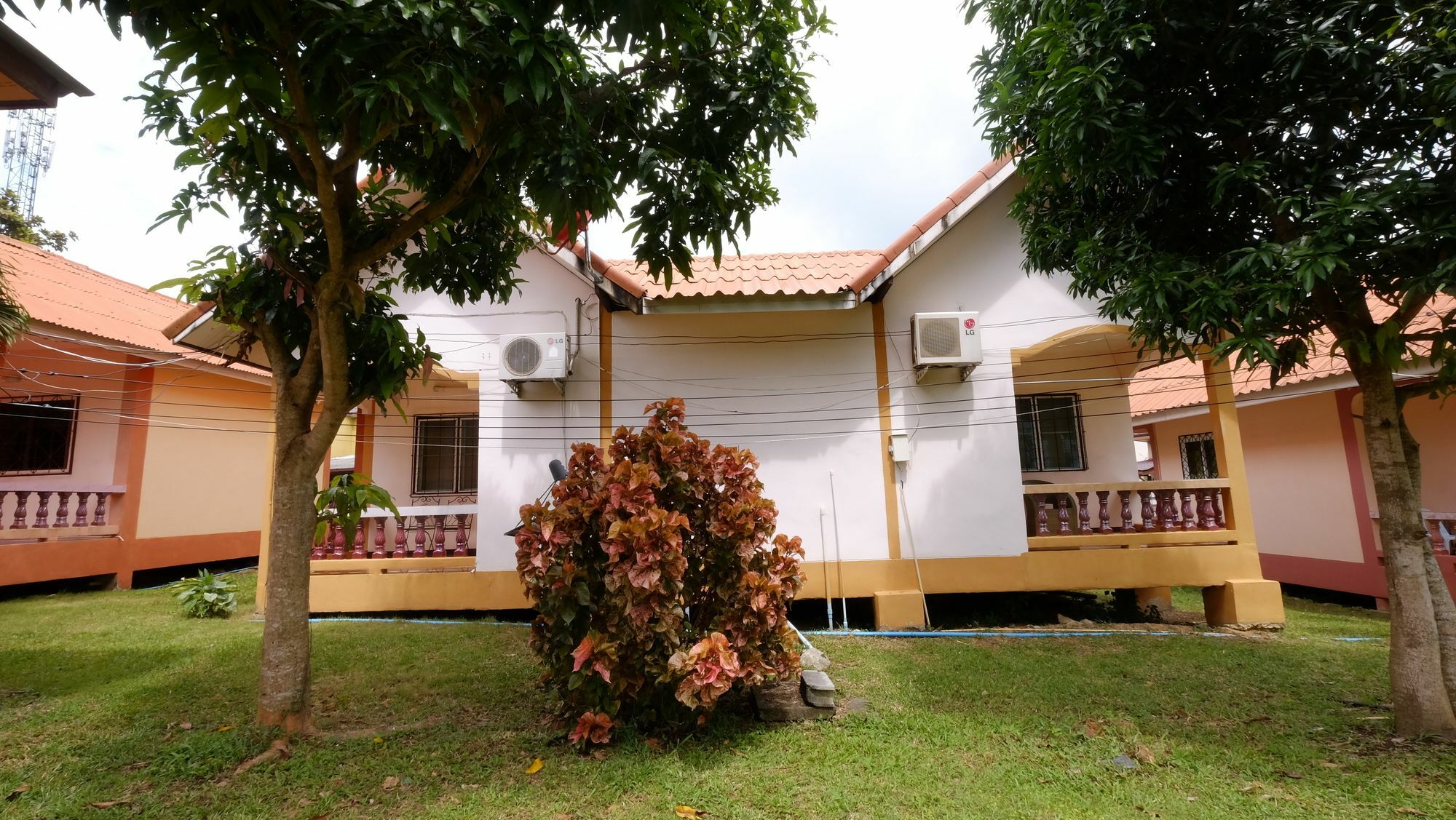 Hassana Garden Home Ko Lanta Buitenkant foto